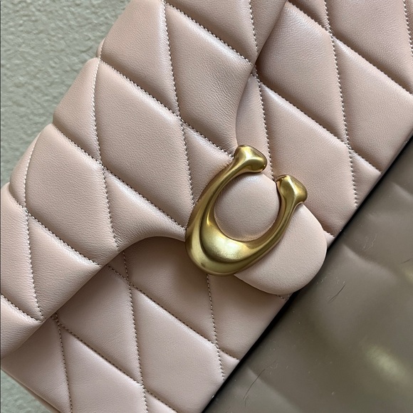 Coach Quilted Tabby 26 / Cream - Picture 10 of 14